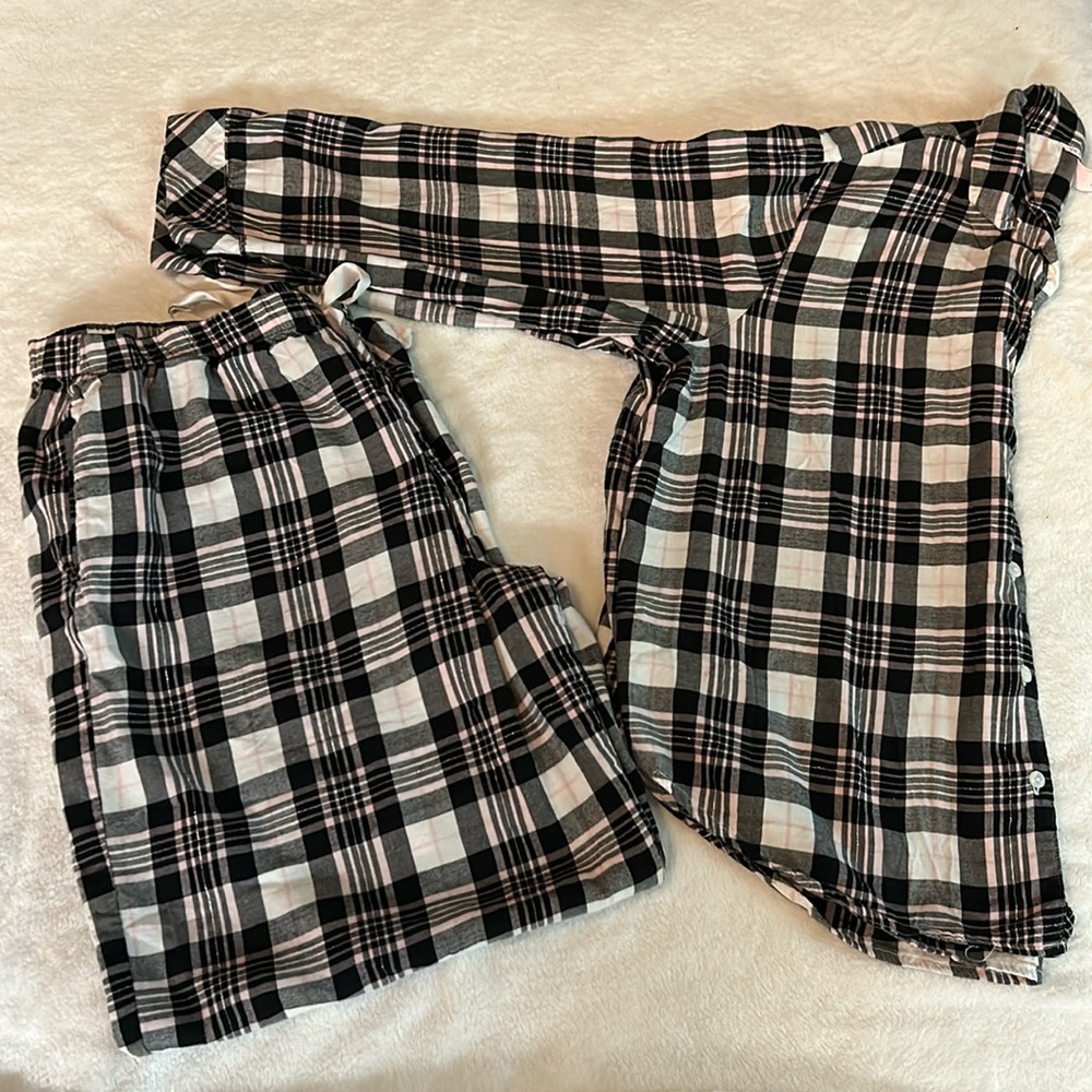 Victoria's Secret Black and White Plaid Pajama Set